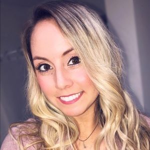 Meet your Posher, Jen